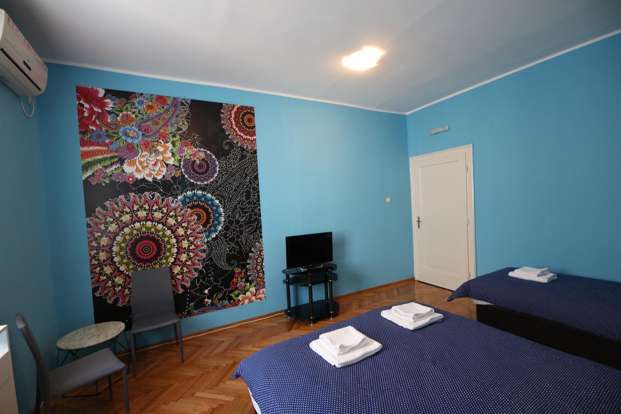 Hostel Fine بلغراد المظهر الخارجي الصورة