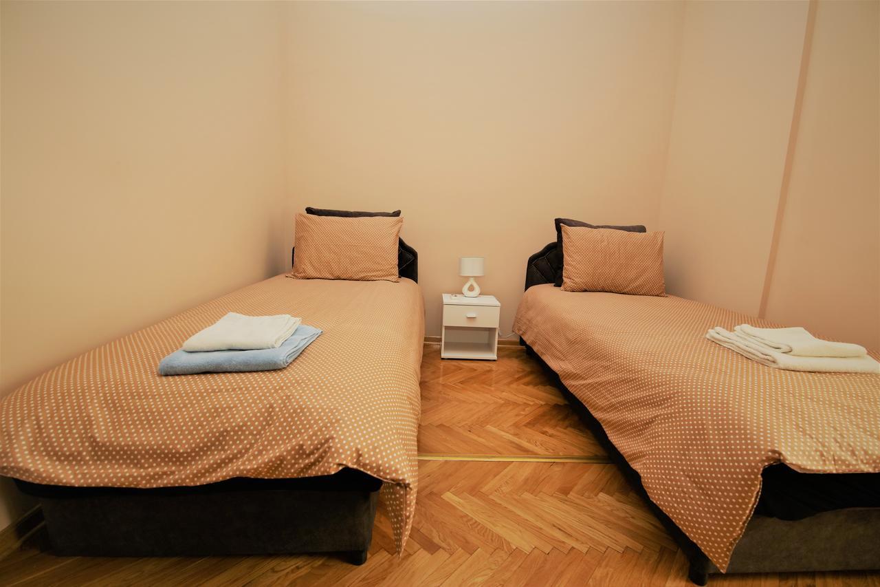 Hostel Fine بلغراد المظهر الخارجي الصورة