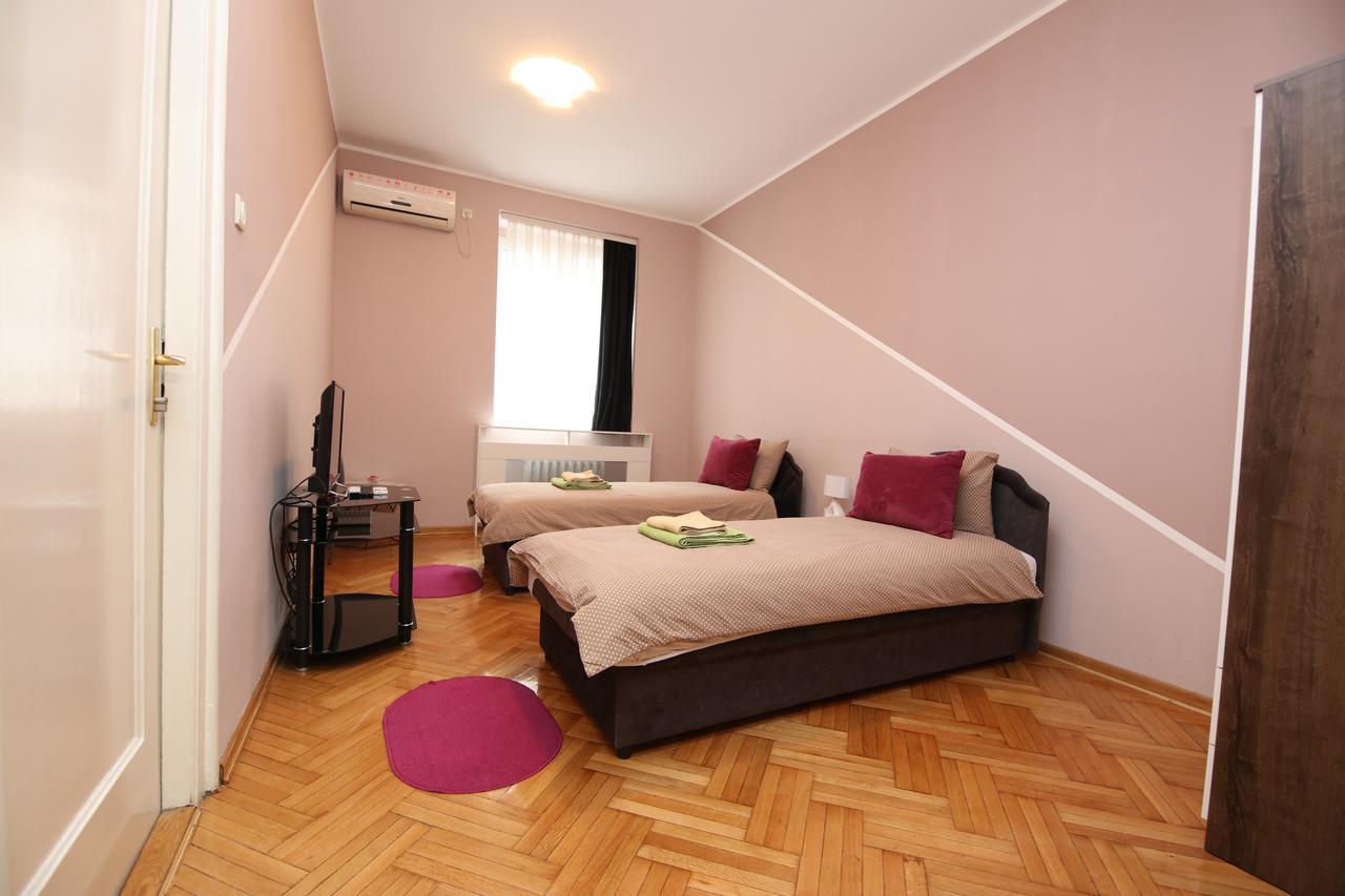 Hostel Fine بلغراد المظهر الخارجي الصورة