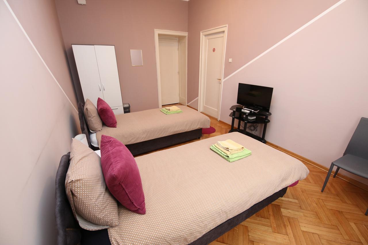 Hostel Fine بلغراد المظهر الخارجي الصورة